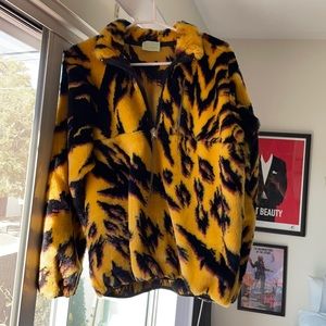 ARIES Faux Fur Pullover Jacket
